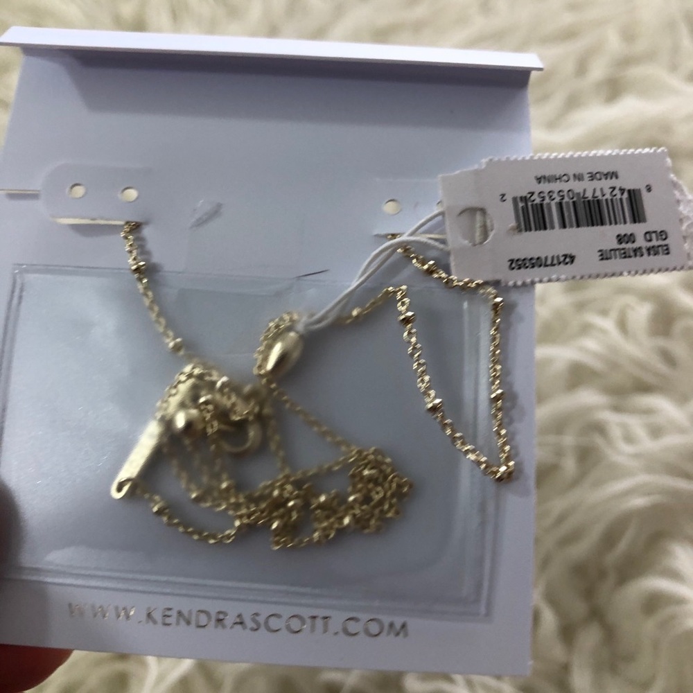KENDRA SCOTT Elisa Satellite Midnight Kyocera Opal Necklace - Picture 4 of 9